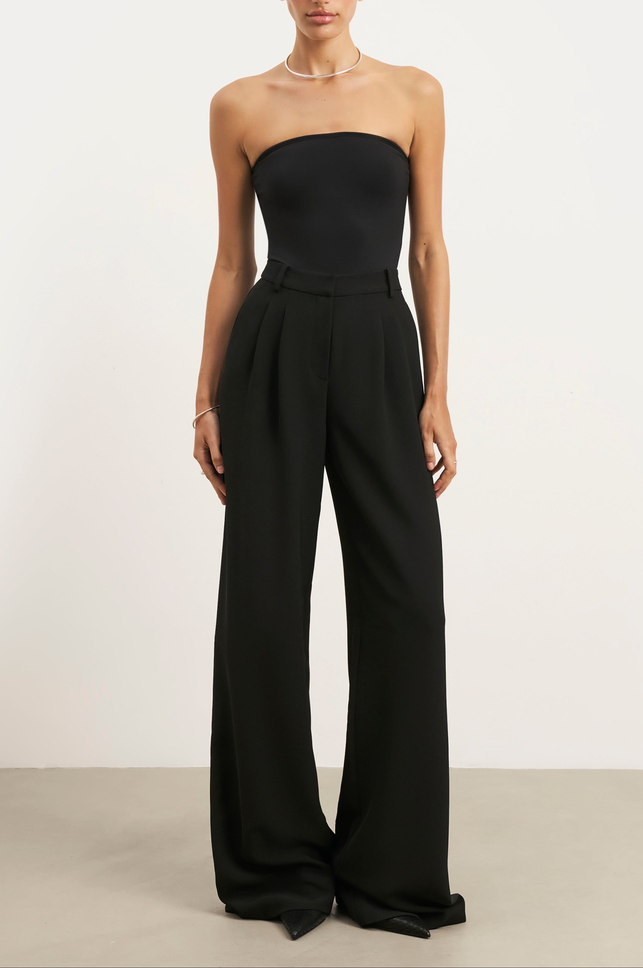 Effortless Pleated Wide Leg Trousers - Black