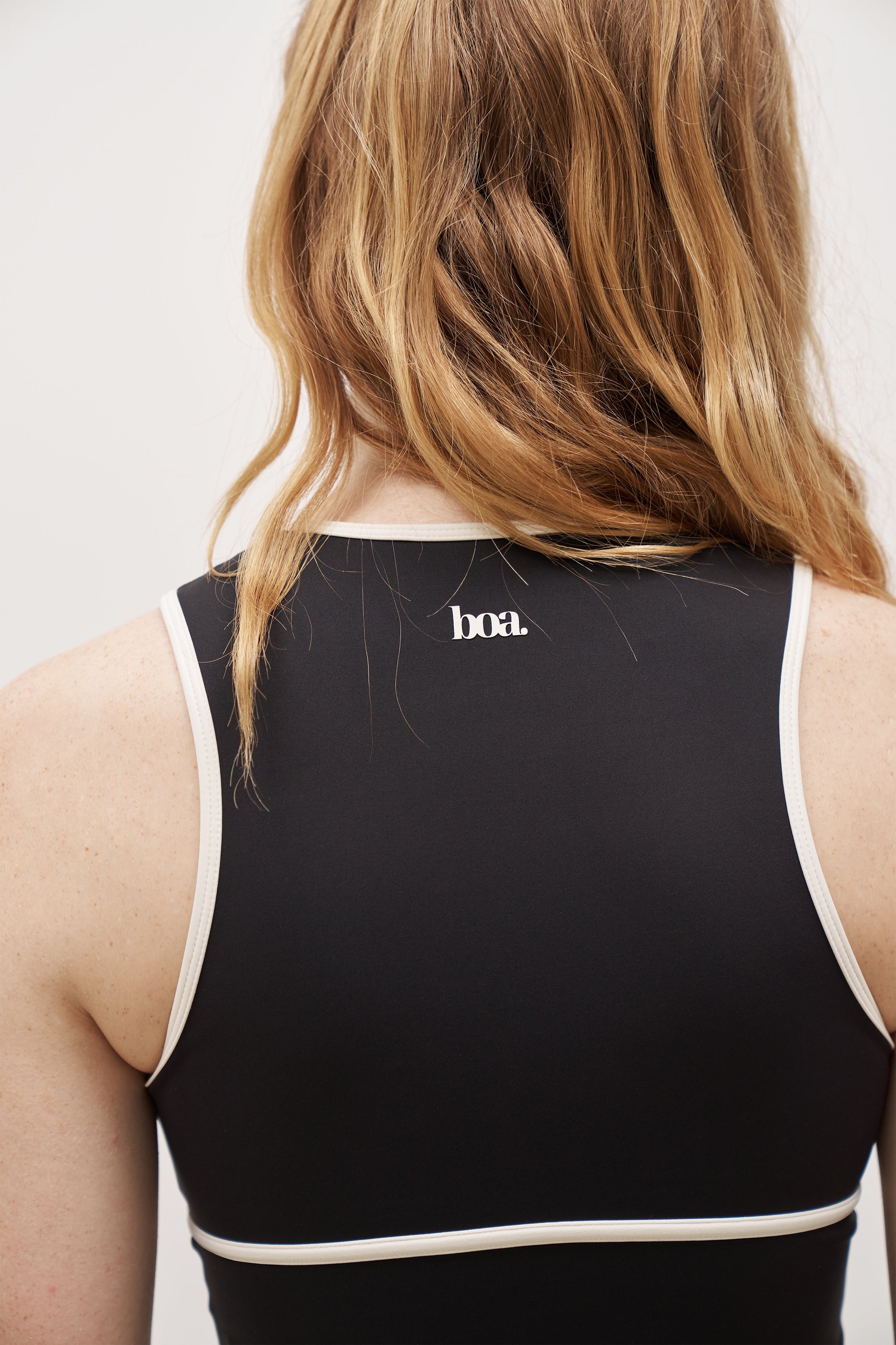 Base Contrast Trim Sleeveless Zip Up Jacket - Black/Tofu