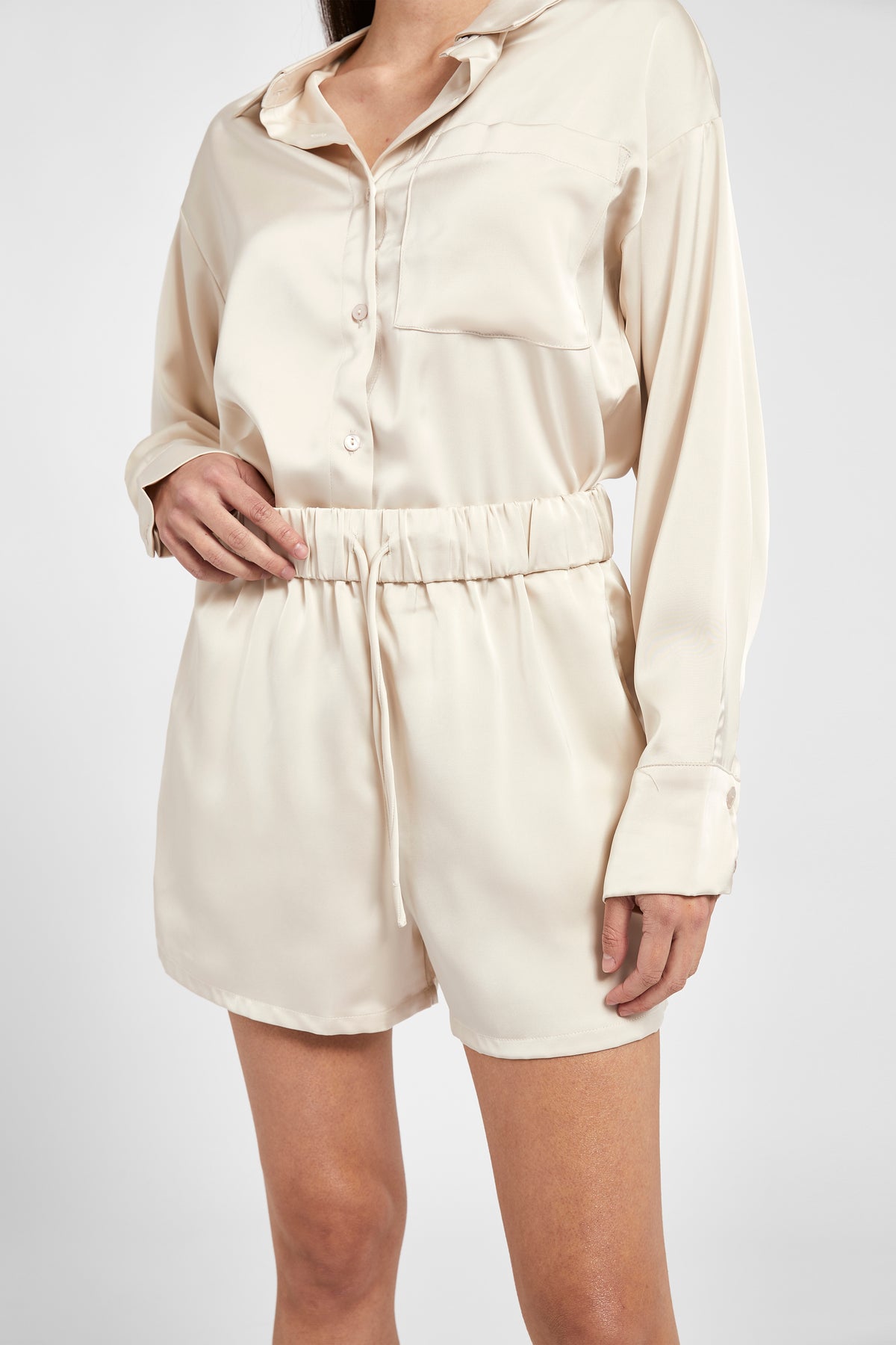 Relaxed Satin Drawstring Shorts - Champagne