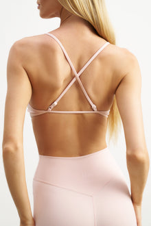 Base Sculpting Skinny Ruched Bra - Marshmallow