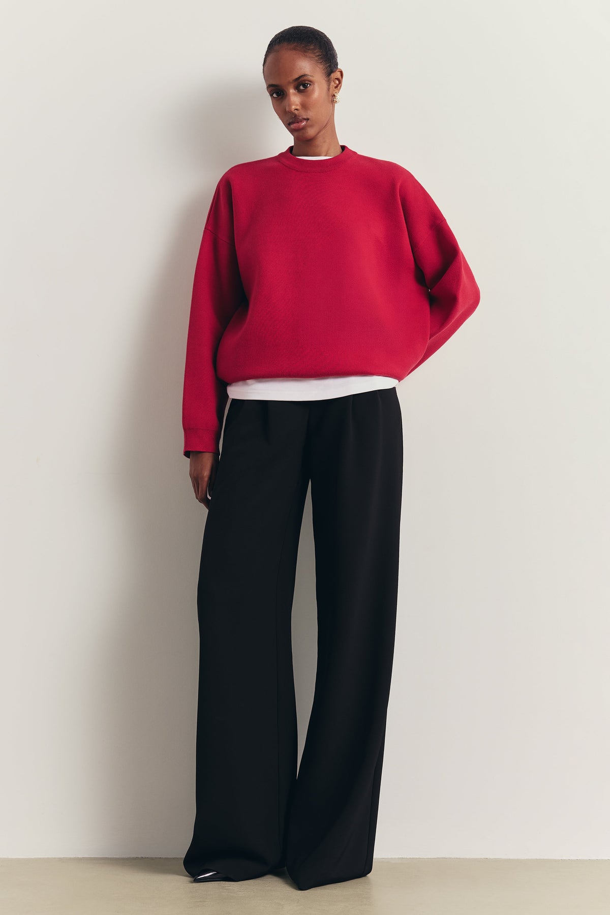 Relaxed Dropped Shoulder Crew Neck Jumper - Scarlet