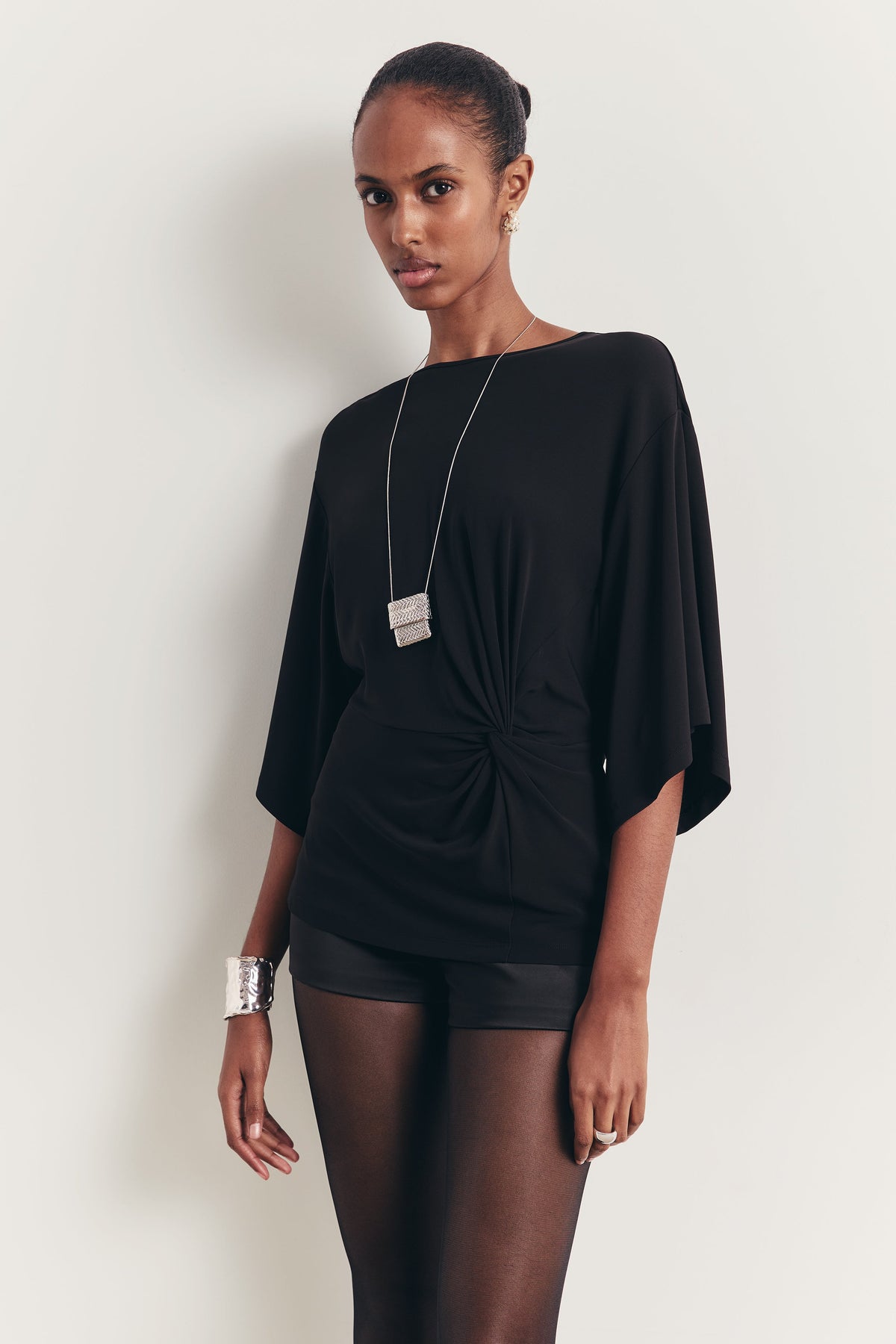 Gathered Knot Detail T-Shirt - Black