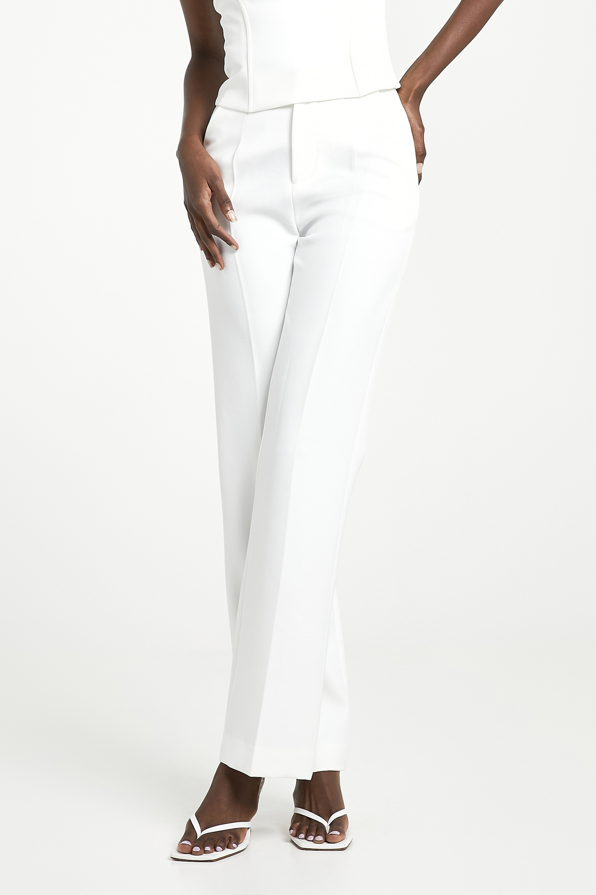 White slim leg deals pants